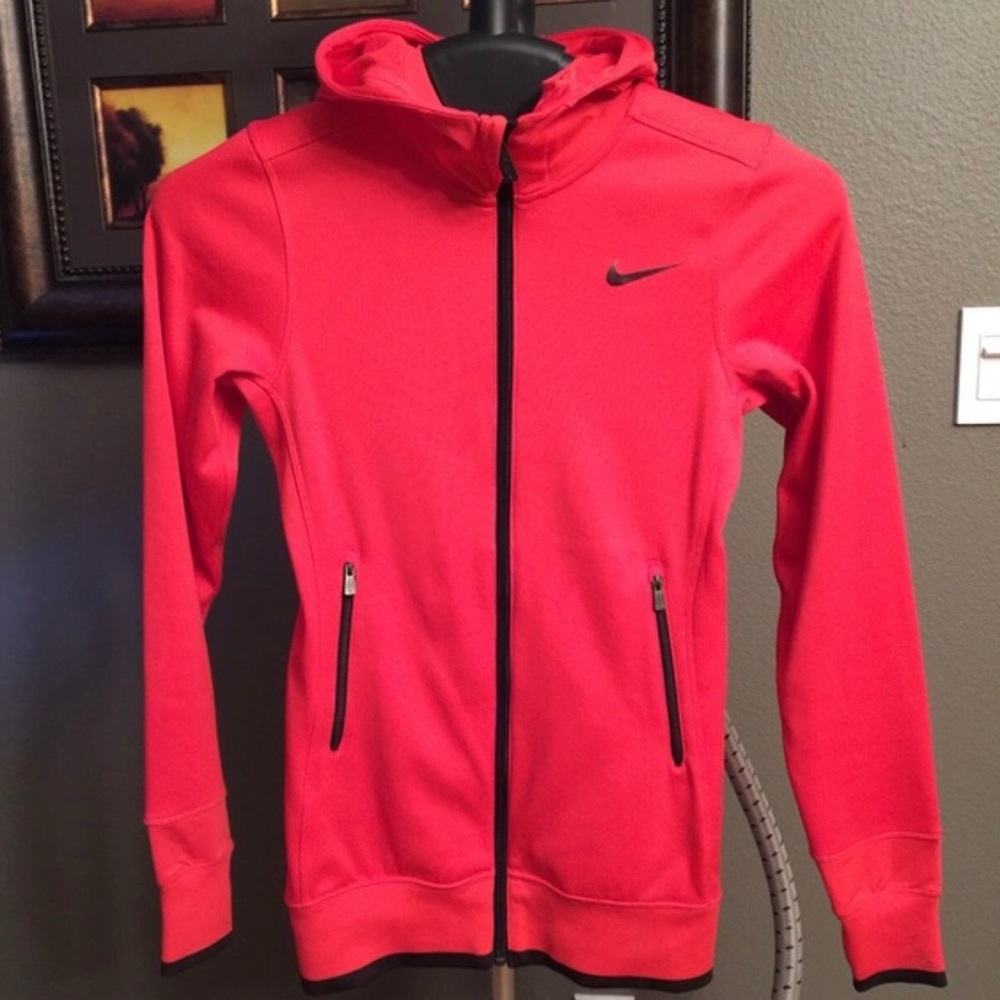 Nike Therma-Fit